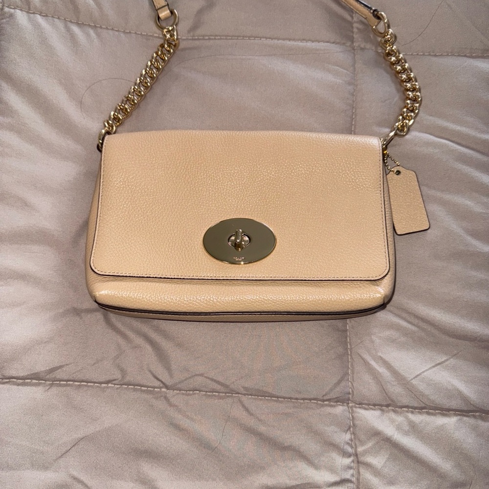 Coach tan/cream bag